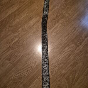 Black and White Paisley Belt. 39 Inches
